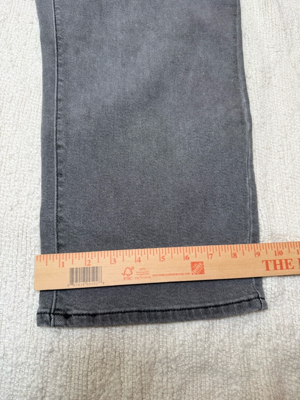 $98 Levi’s Ribcage Straight Leg Ankle Jeans Grey Size 16W - Picture 3 of 13
